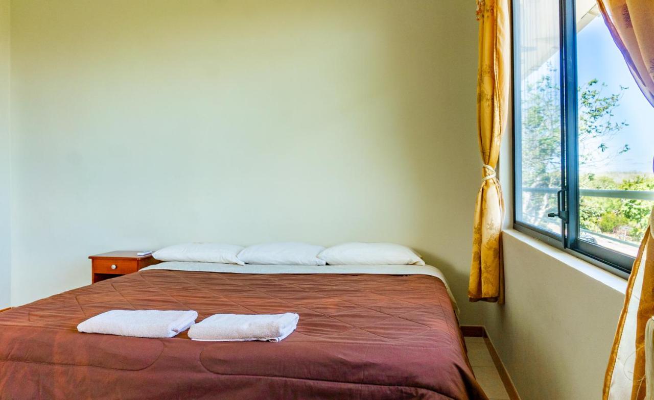 Cucuve Eco Hostal Puerto Baquerizo Moreno Eksteriør bilde